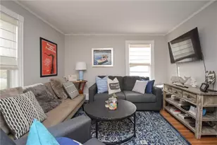 16 Vaughan Ave, Newport, RI 02840 - Photo 32