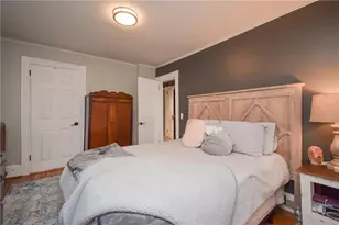 16 Vaughan Ave, Newport, RI 02840 - Photo 8