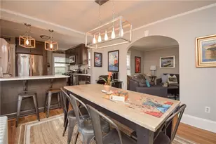 16 Vaughan Ave, Newport, RI 02840 - Photo 14