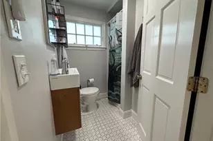 219 Purgatory Rd, Middletown, RI 02842 - Photo 6