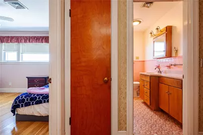 10 Hall Street, West Warwick, RI 02893 - Photo 26