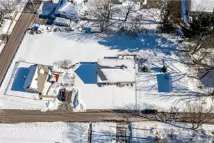 10 Hall St, West Warwick, RI 02893 - Photo 6