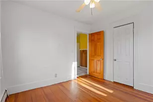 147 Warwick St, Woonsocket, RI 02895 - Photo 10