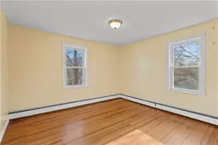 147 Warwick St, Woonsocket, RI 02895 - Photo 24