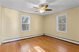 147 Warwick St, Woonsocket, RI 02895 - Photo 22