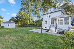 28 Manchester St, Warwick, RI 02888 - Photo 26