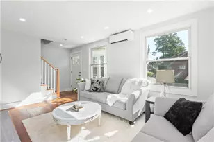 28 Manchester St, Warwick, RI 02888 - Photo 8