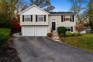 27 Great Oak Dr, Warwick, RI 02886 - Photo 4