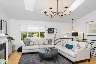 27 Great Oak Dr, Warwick, RI 02886 - Photo 8