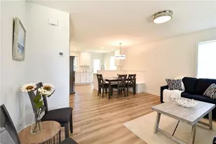 107 Coburn St, Warwick, RI 02889 - Photo 2