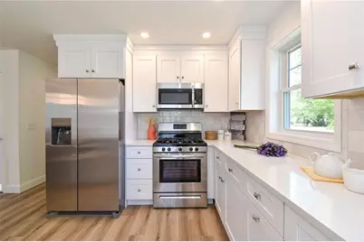 107 Coburn Street, Warwick, RI 02889 - Photo 10