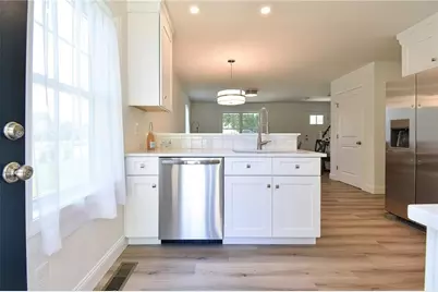 107 Coburn Street, Warwick, RI 02889 - Photo 12