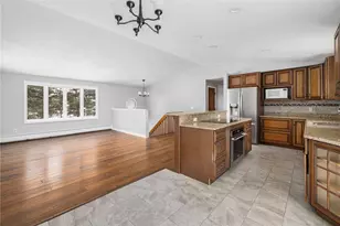 44 Burlingame Rd, West Warwick, RI 02893 - Photo 6