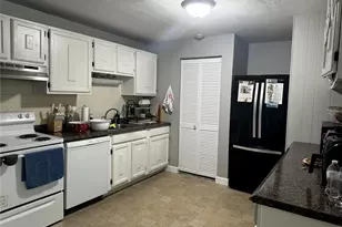 300 Smithfield Rd, North Providence, RI 0294 - Photo 10