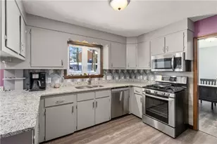 111 Wood Cove Dr, Coventry, RI 02816 - Photo 6