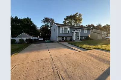 63 Capwell Avenue, Woonsocket, RI 02895 - Photo 2