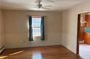 10 Jesse Davis Ln, Barrington, RI 02806 - Photo 10