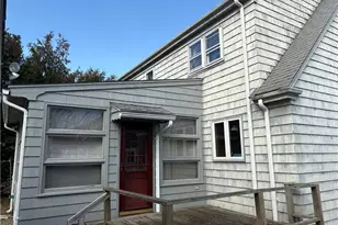 10 Jesse Davis Ln, Barrington, RI 02806 - Photo 1