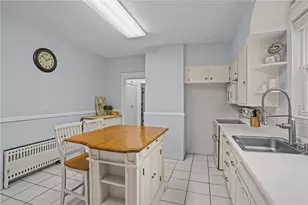 84 Enfield Ave, Providence, RI 02908 - Photo 16