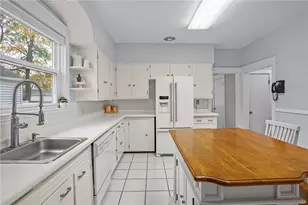 84 Enfield Ave, Providence, RI 02908 - Photo 18