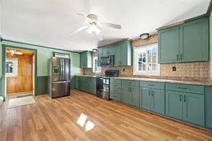 16 Oak St, Hopkinton, RI 02804 - Photo 4