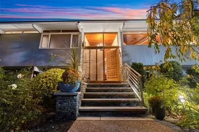 10 Ocean View Drive, Middletown, RI 02842 - Photo 2