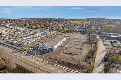 300 Coddington Highway #207, Middletown, RI 02842 - Photo 14