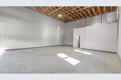 300 Coddington Highway #209, Middletown, RI 02842 - Photo 6