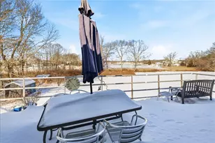 585 Meadow View Ave, Warwick, RI 02889 - Photo 20