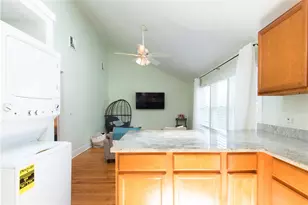 393 Aquidneck Ave, Middletown, RI 02842 - Photo 4