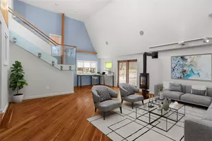 26 Roosevelt Dr, Bristol, RI 02809 - Photo 12