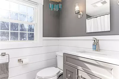 170 Medford Street, Warwick, RI 02889 - Photo 34