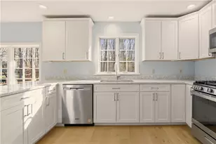 141 Laurel Ridge Ln, North Kingstown, RI 02852 - Photo 16