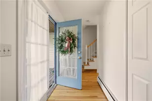 141 Laurel Ridge Ln, North Kingstown, RI 02852 - Photo 2