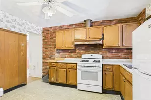 106 Bishop Hill Rd, Johnston, RI 02919 - Photo 4