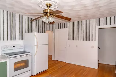 622 Whipple Avenue, Burrillville, RI 02858 - Photo 22