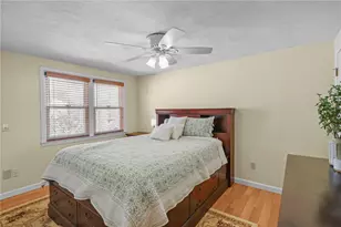 25 Janet Dr, Cranston, RI 02921 - Photo 22