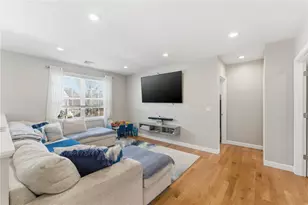 18 Anama Ave, East Providence, RI 02916 - Photo 12