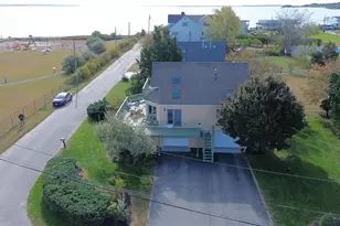 7 Elgin St, Warwick, RI 02889 - Photo 8