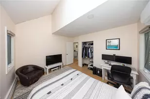 7 Elgin St, Warwick, RI 02889 - Photo 22