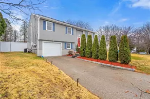 264 Locust Glen Dr, Cranston, RI 02921 - Photo 2