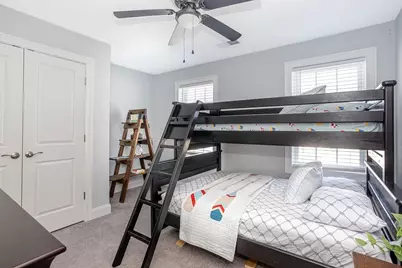 142 Ferreira Avenue, Portsmouth, RI 02871 - Photo 20