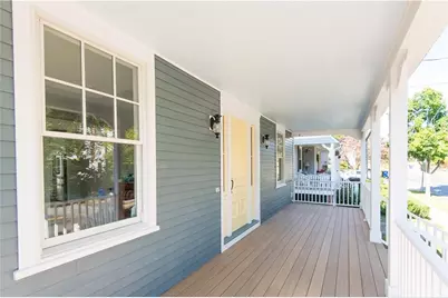 34 Harrison Avenue, Newport, RI 02840 - Photo 4