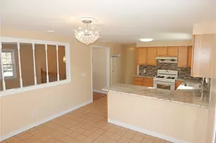 129 Vallette St, Cranston, RI 02920 - Photo 12