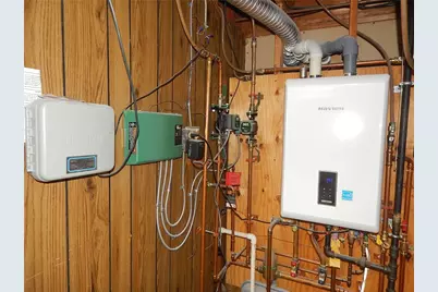 129 Vallette Street, Cranston, RI 02920 - Photo 40