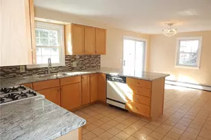 129 Vallette St, Cranston, RI 02920 - Photo 10