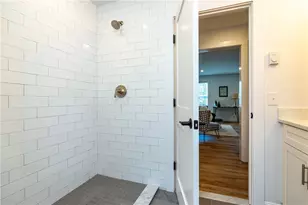 32 Exchange St, East Greenwich, RI 02818 - Photo 18