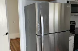 139 Bradford St, Bristol, RI 02809 - Photo 2