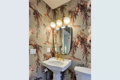 461 Spring Street, Newport, RI 02840 - Photo 16