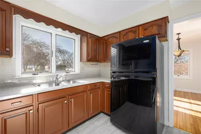 18 Coggeshall Way, Middletown, RI 02842 - Photo 18